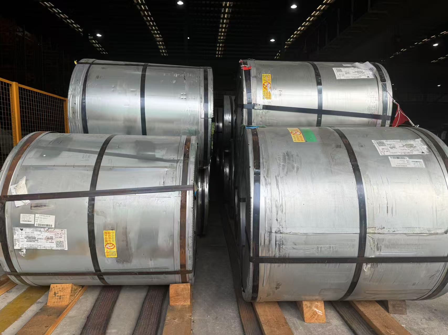 Oriented silicon steel